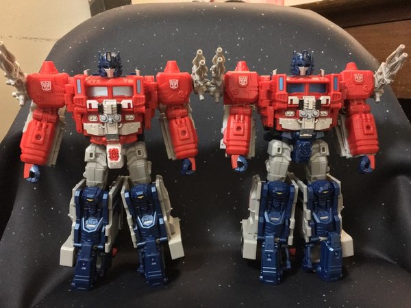 Find The Differences   Siege On Cybertron Magnus Prime Vs Legends Super Ginrai  05 (5 of 6)